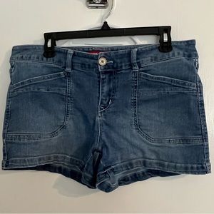 Union Bay Jean Shorts. Size 13